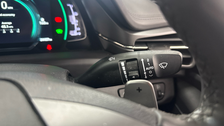 Hyundai IONIQ 1.6 GDi Hybrid Premium SE 5dr DCT Hybrid Hatchback